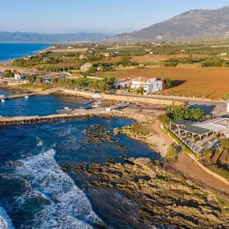 Tom House 2 Filiatrá