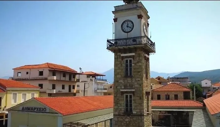 Tom House 2 Apartamento Filiatra