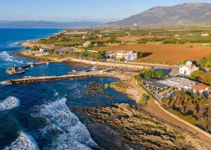 Tom House 2 فيلياترا